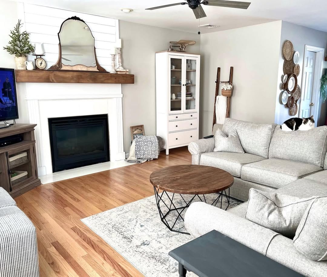 Post 2 by Jessica ~ Vintage Decor on Instagram (image)