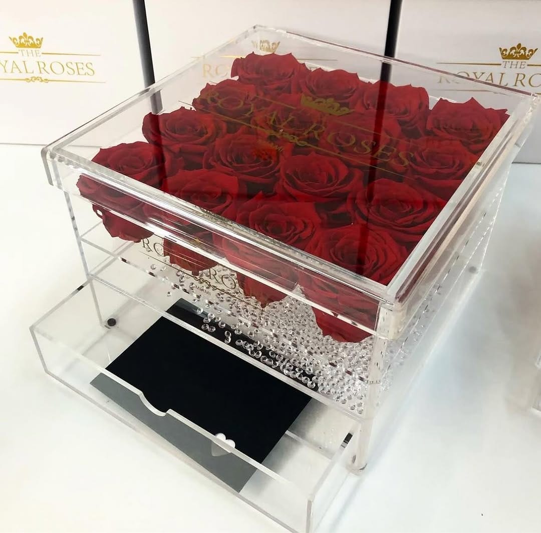 Post 2 by The Royal Roses on Instagram (image)