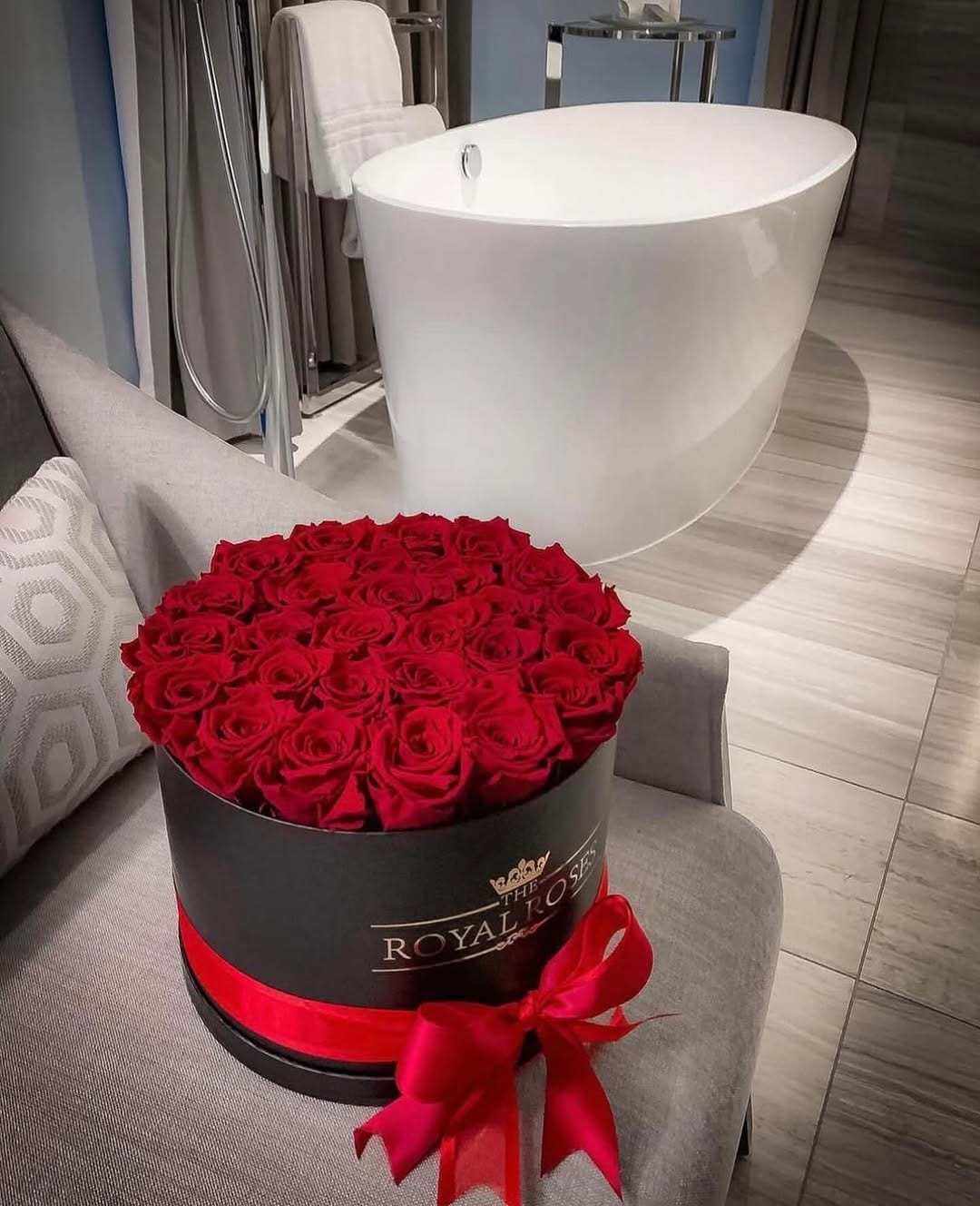 Post 4 by The Royal Roses on Instagram (image)