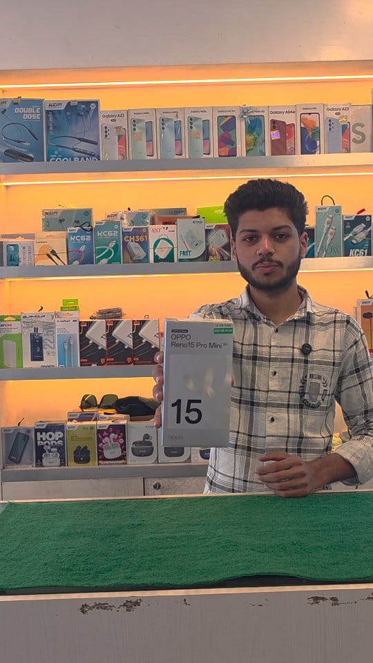 Post 6 by Razvi Mobile Point on Instagram (video)