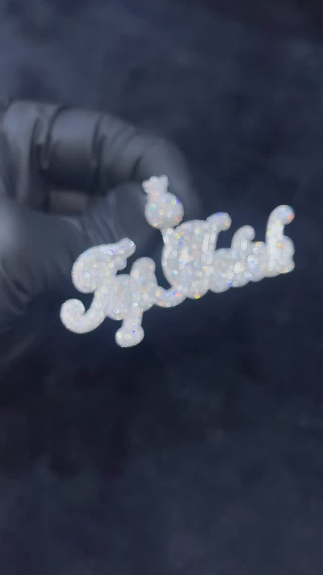 Post 1 by Mr Chris da Jeweler on Instagram (video)