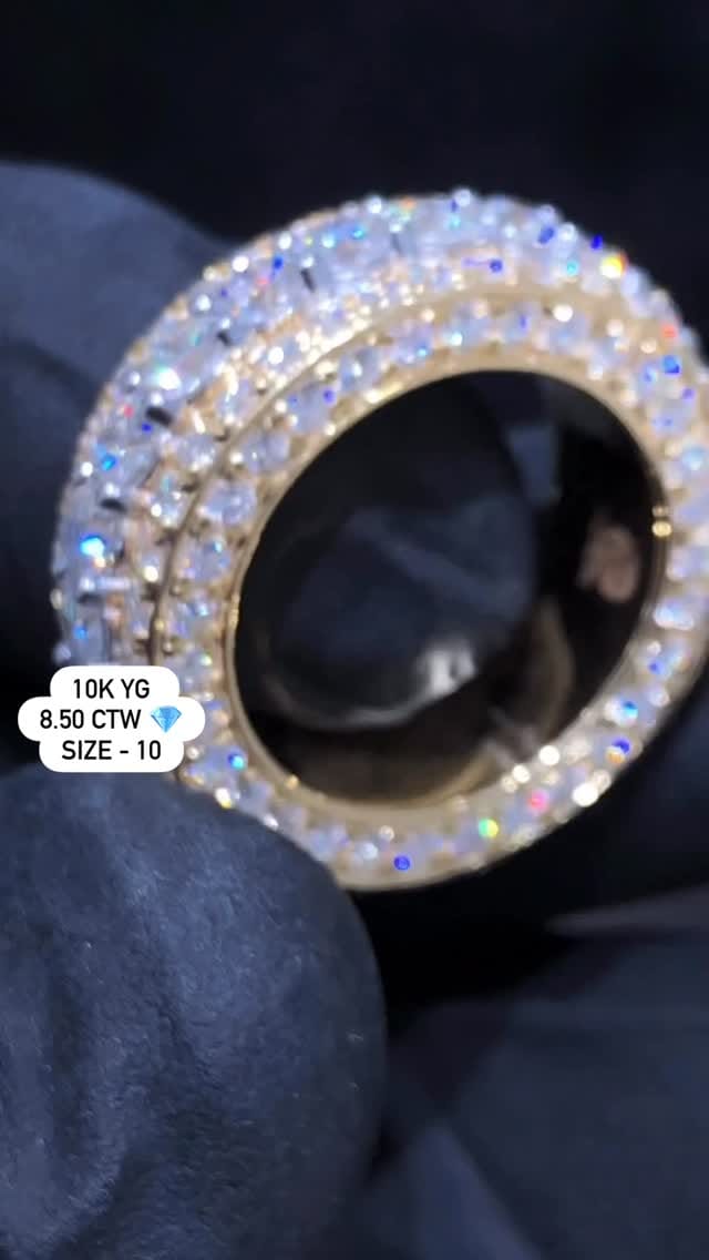 Post 3 by Mr Chris da Jeweler on Instagram (video)
