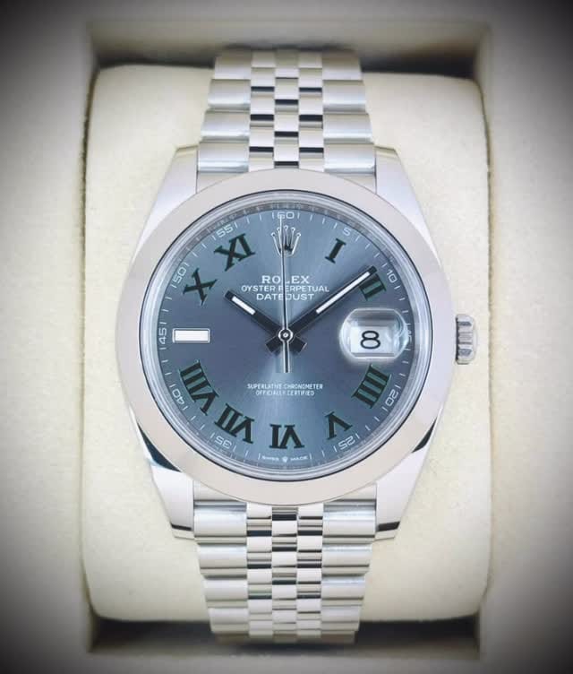 Post 5 by Mr Chris da Jeweler on Instagram (video)