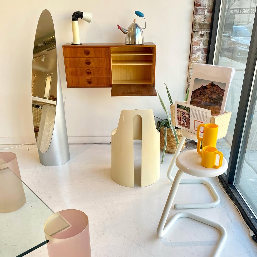 Post 2 by Moonshop Vintage Furniture Store 🛋 on Instagram (image)