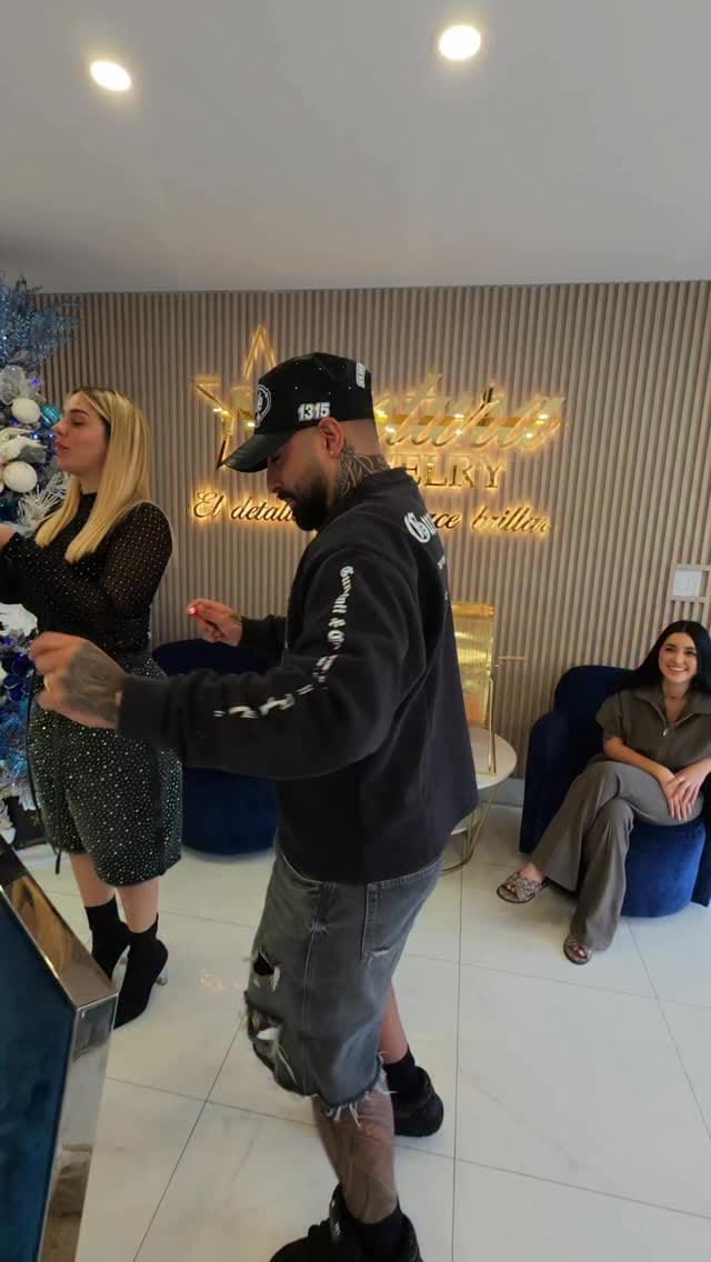 Post 5 by Ventura Joyería 💎 on Instagram (video)