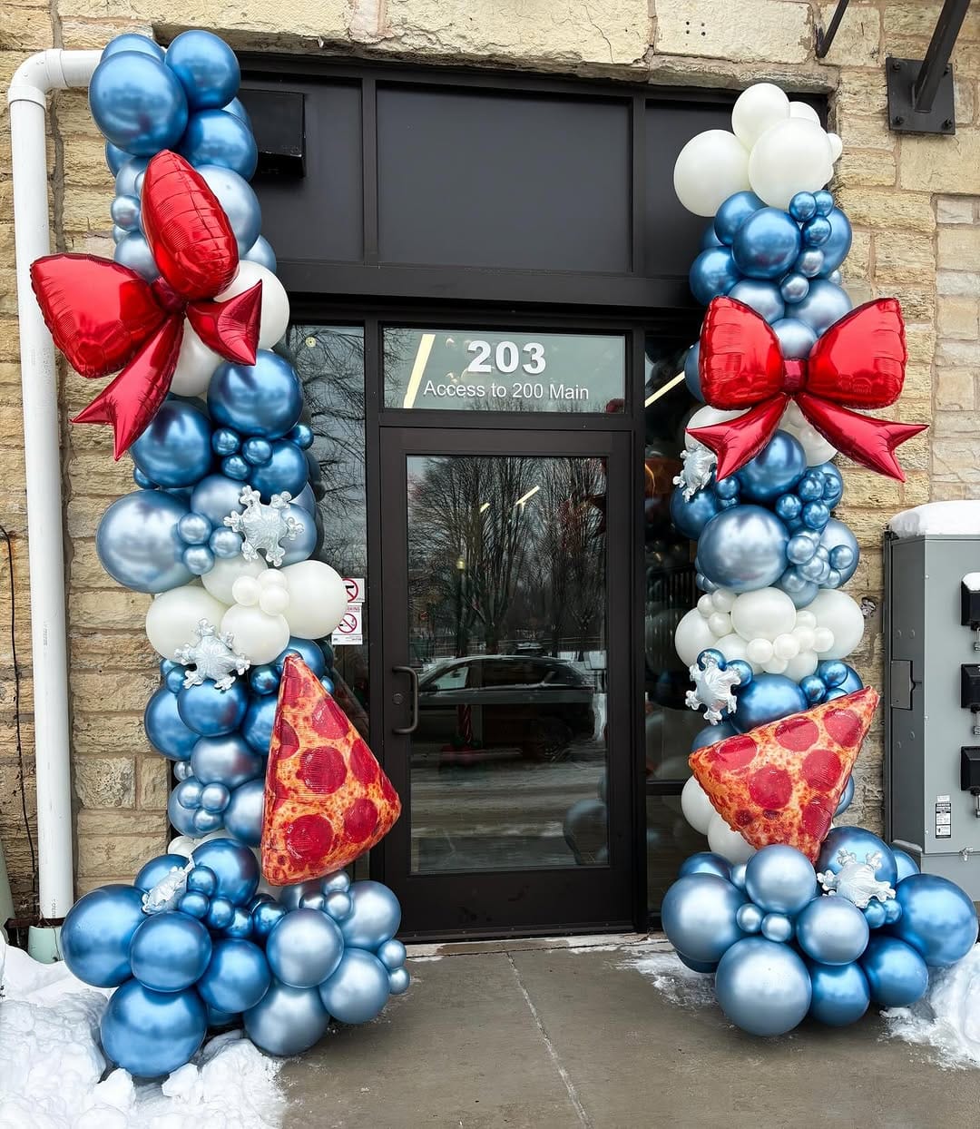 Post 3 by Chicago Wholesale Balloons | Retail & Online on Instagram (carousel)