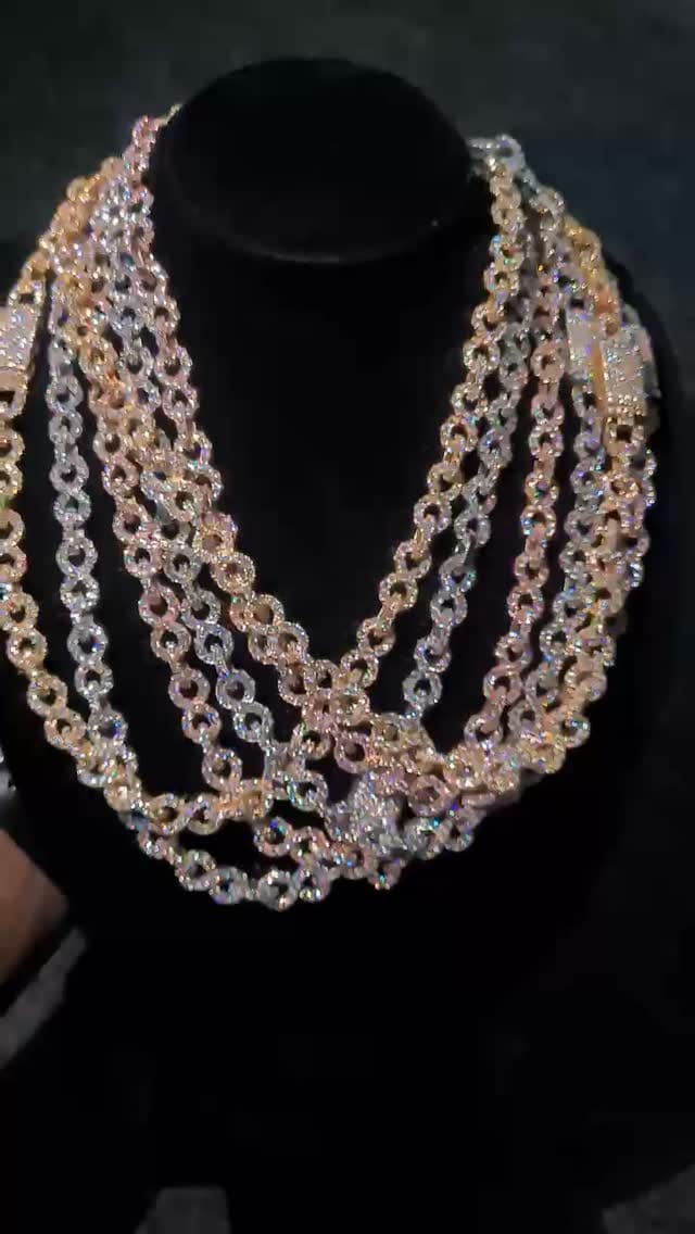 Post 7 by All in jewelers official💎 on Instagram (video)