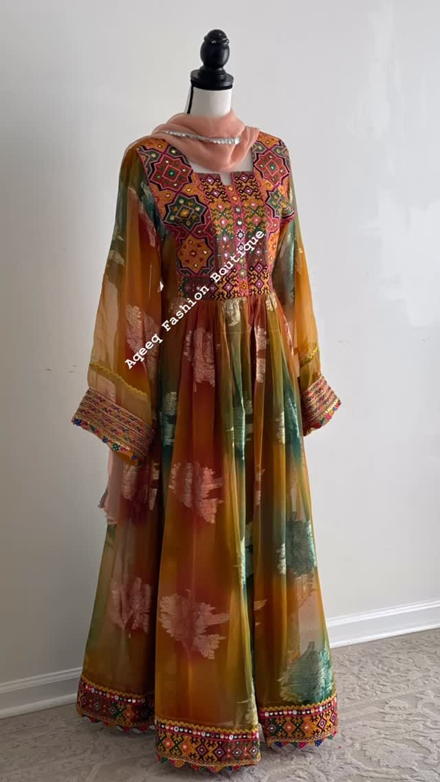 Post 1 by عقیق‌ فشن بوتیک  Aǫᴇᴇǫ Fashion Bᴏᴜᴛɪǫᴜ-LLC on Instagram (video)