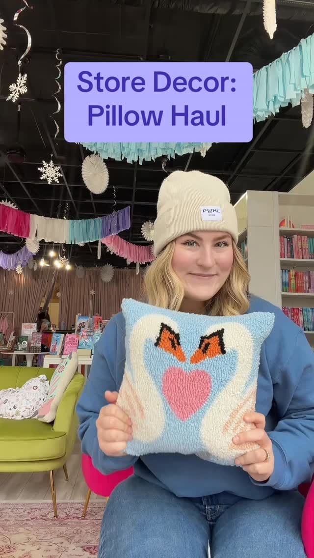 Post 8 by Shelf Love DSM ™ | Des Moines, Iowa’s Romance Bookstore on Instagram (video)
