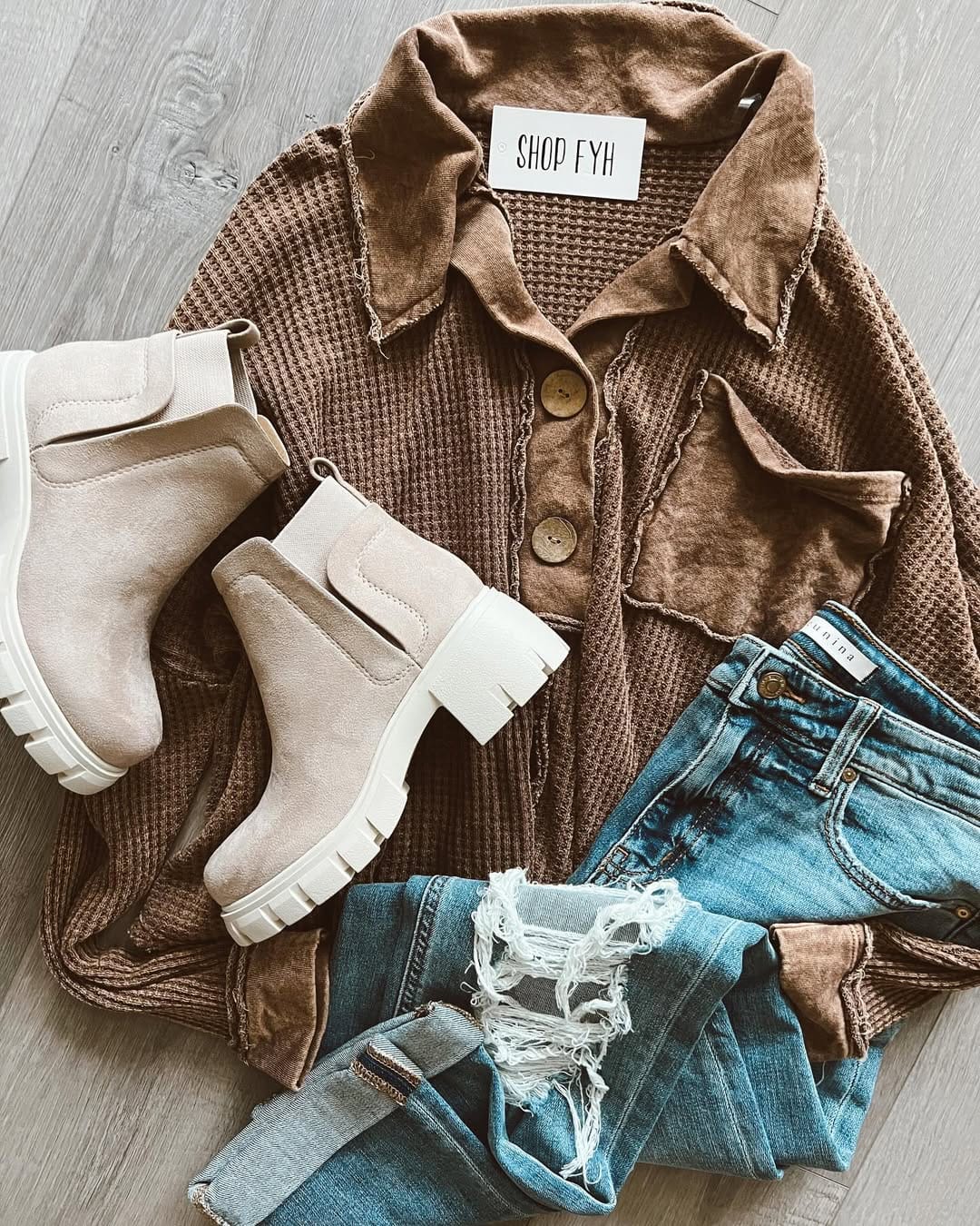 Post 8 by SHOP FYH on Instagram (image)