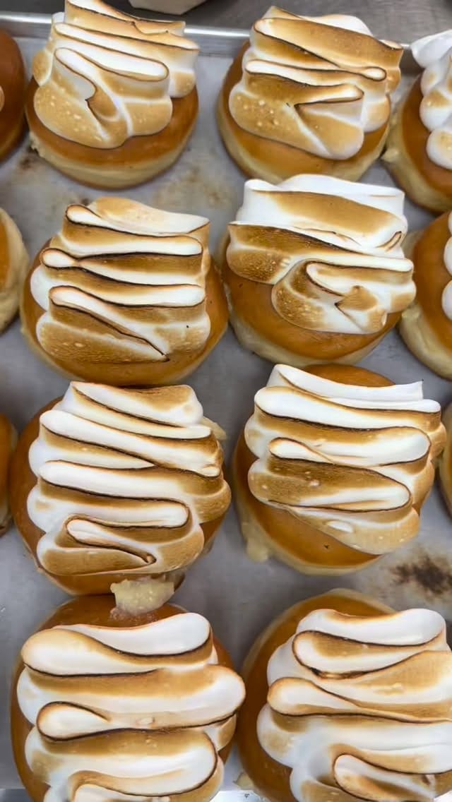 Post 7 by Aroma Kosher Market & Catering on Instagram (video)