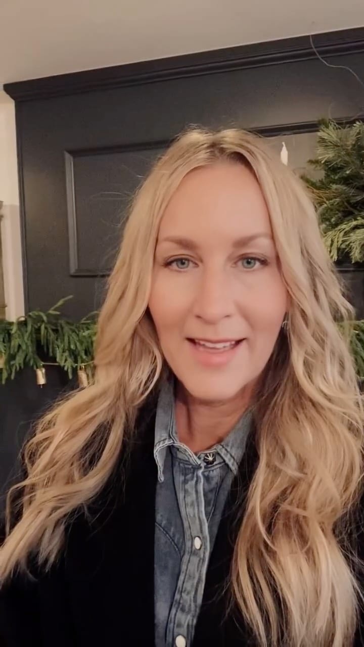 Post 8 by Laura Hathaway on Instagram (video)