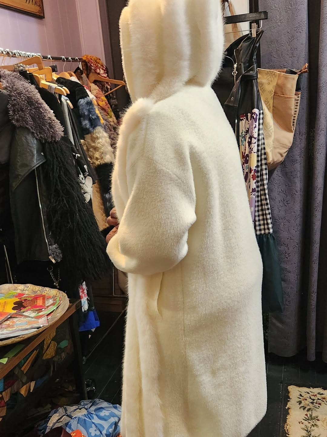 Post 4 by KATWALK BOUTIQUE-FELLS POINT on Instagram (image)
