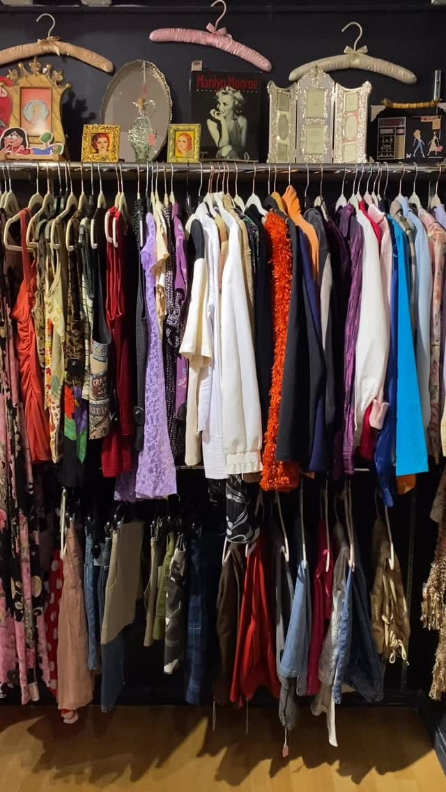 Post 5 by Premium Vintage Clothing & More on Instagram (video)