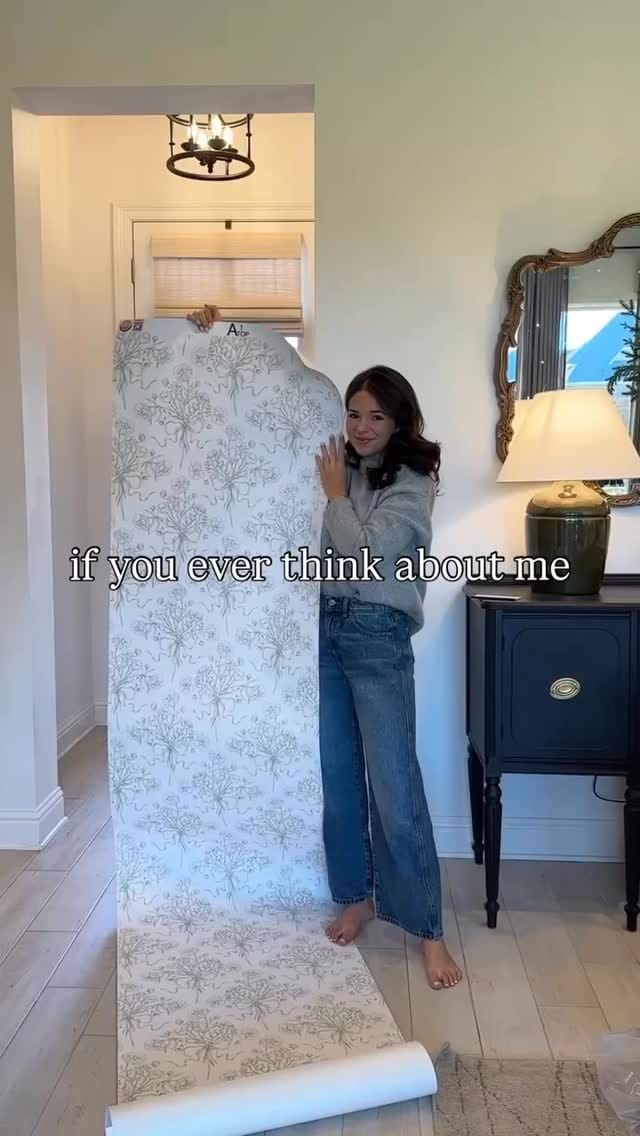 Post 10 by Loomwell Removable Wallpaper on Instagram (video)