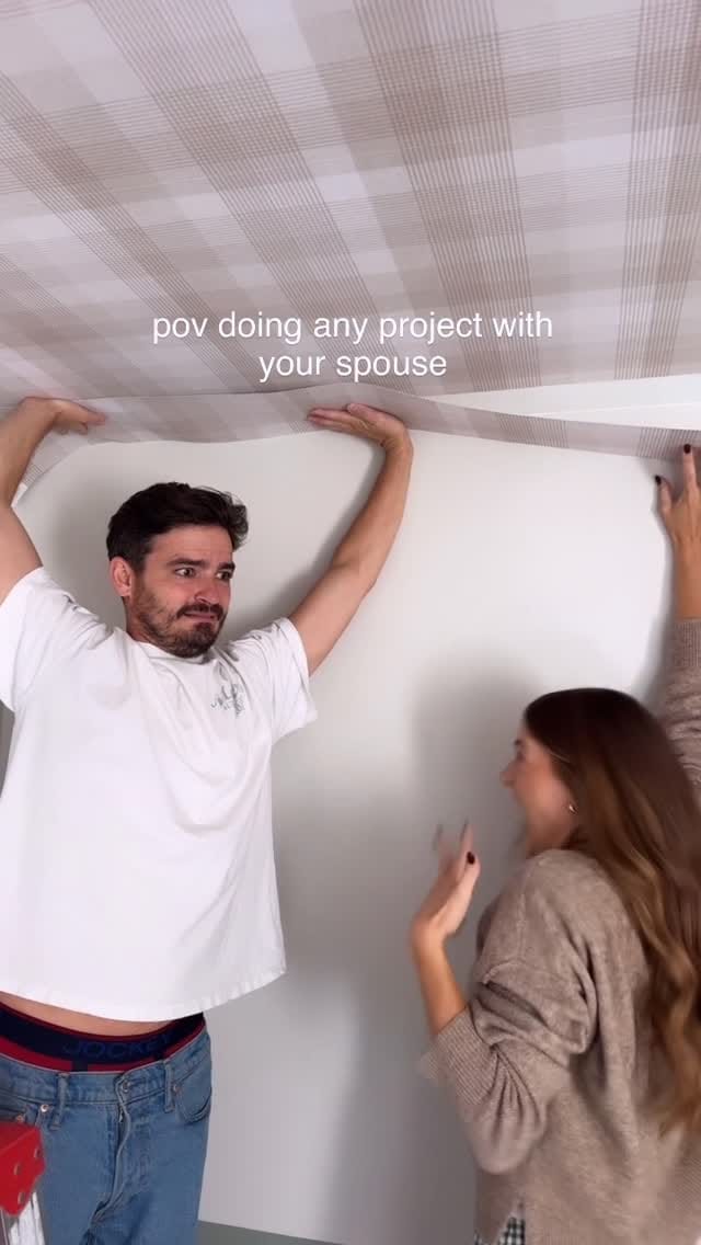 Post 4 by Loomwell Removable Wallpaper on Instagram (video)