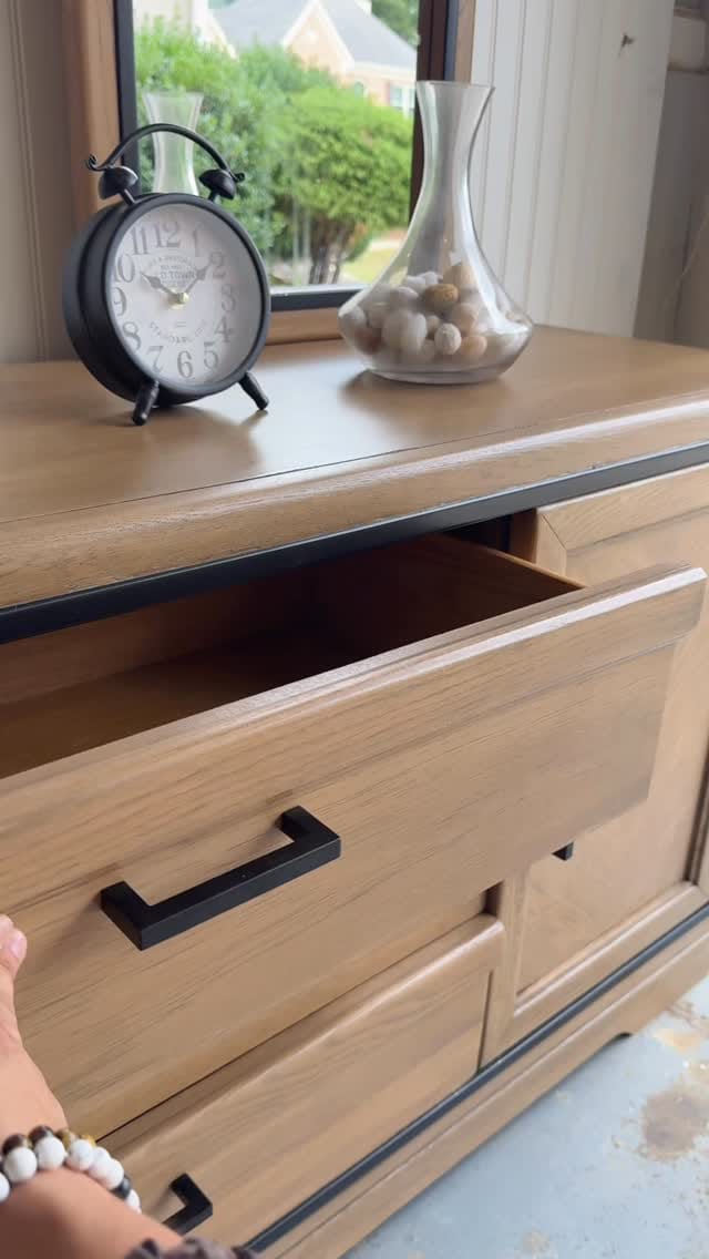 Post 5 by Luis Araujo | Interior Designer on Instagram (video)