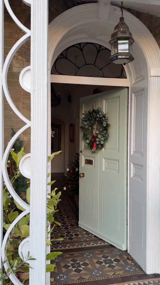 Post 7 by Kates Georgian Home on Instagram (video)