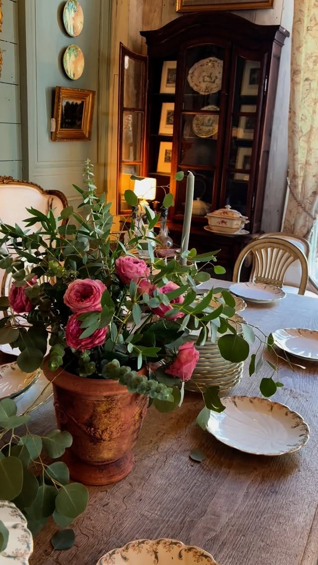 Post 9 by Jardin De France on Instagram (video)