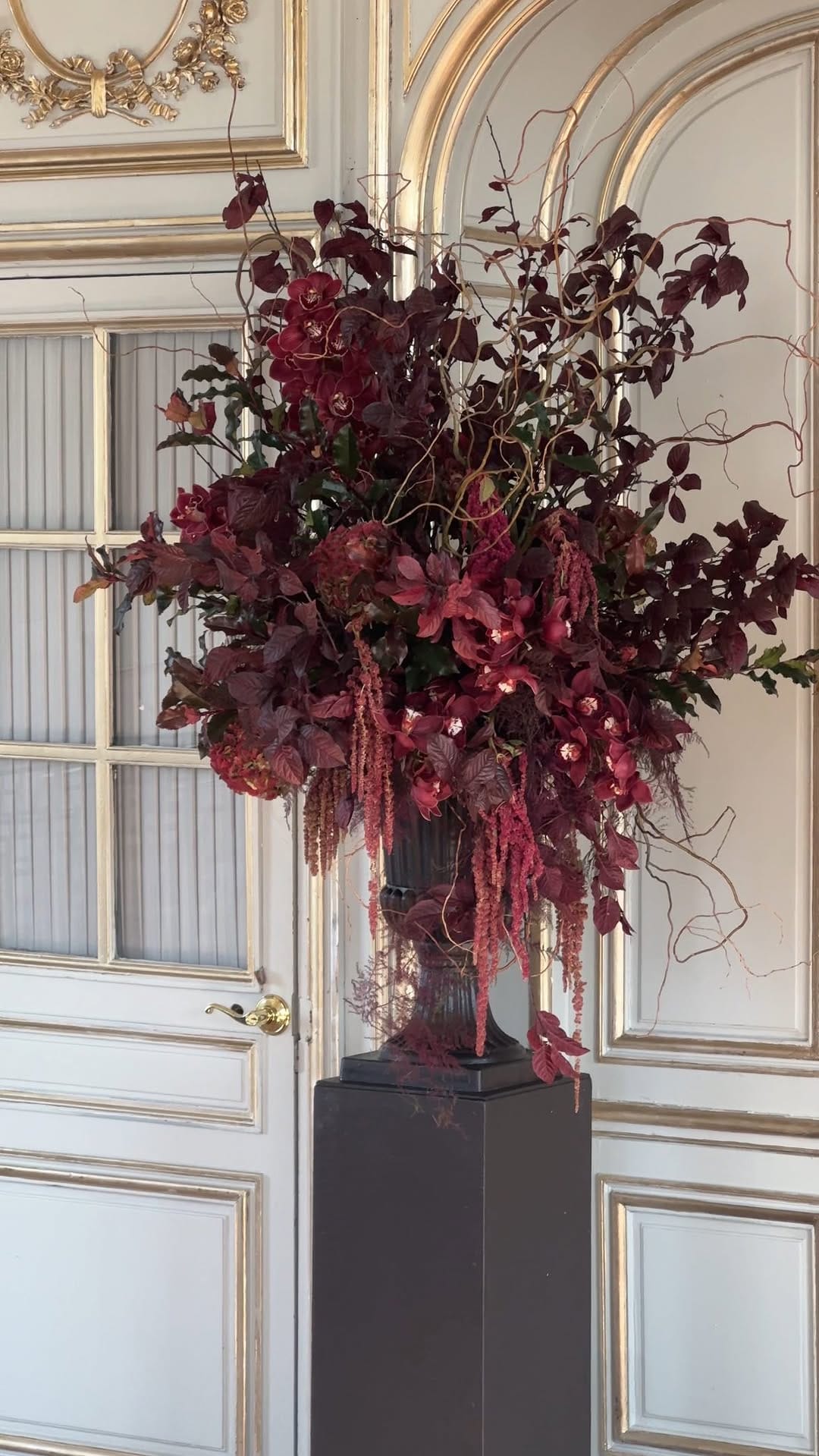 Post 1 by Jardin De France on Instagram (video)