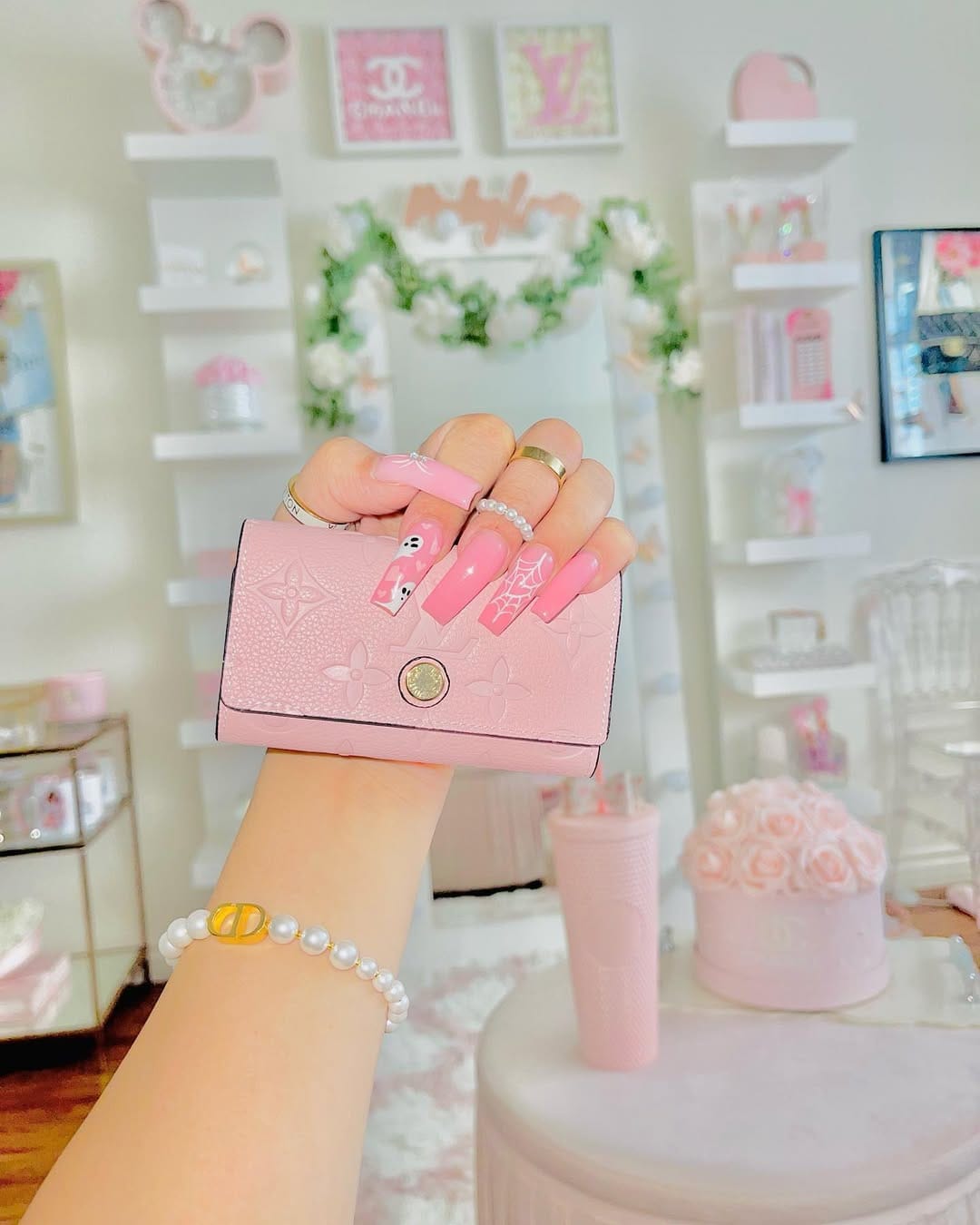 Post 9 by Kim 💕 on Instagram (carousel)