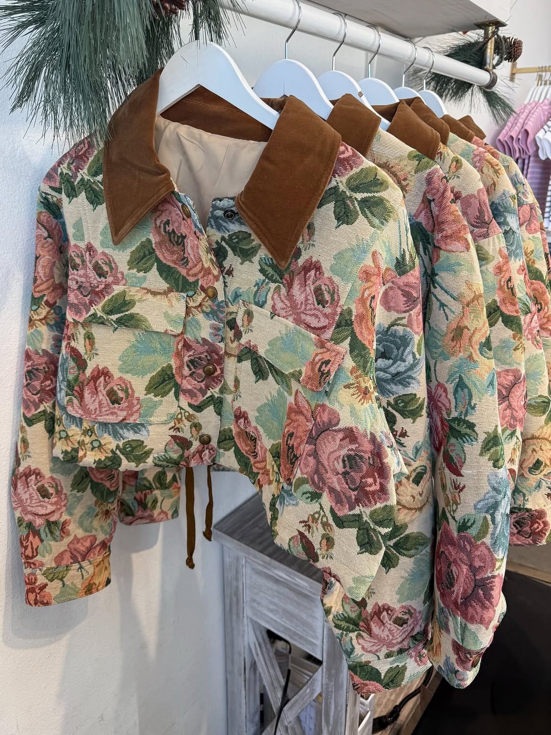 Post 6 by Nomad Boutique on Instagram (image)