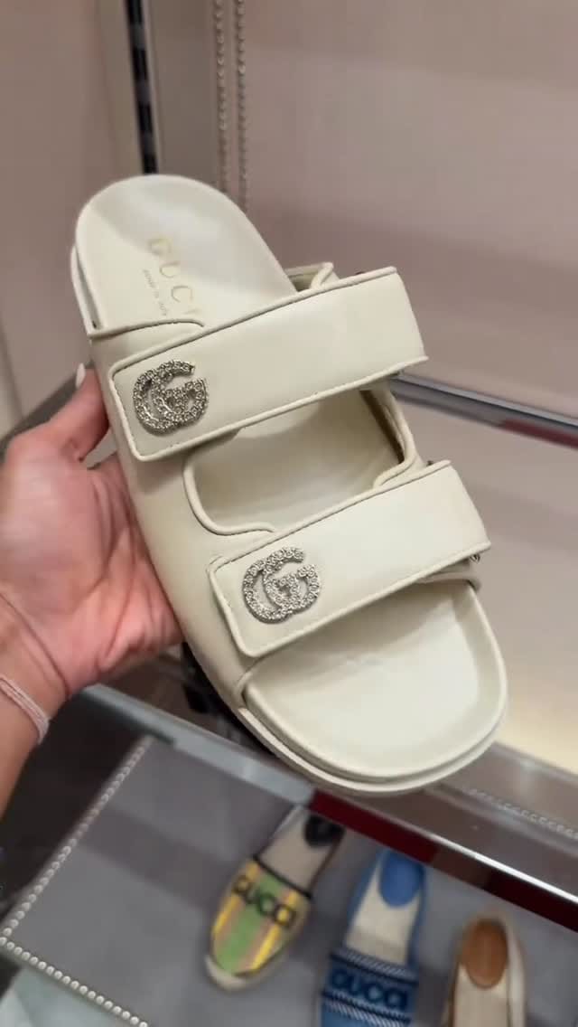 Post 1 by Tania ✨ on Instagram (video)