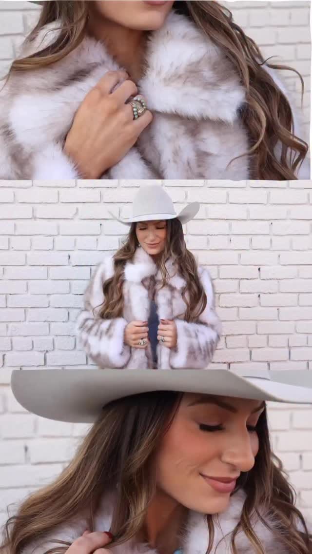 Post 7 by CH Designs Custom Jewelry on Instagram (video)