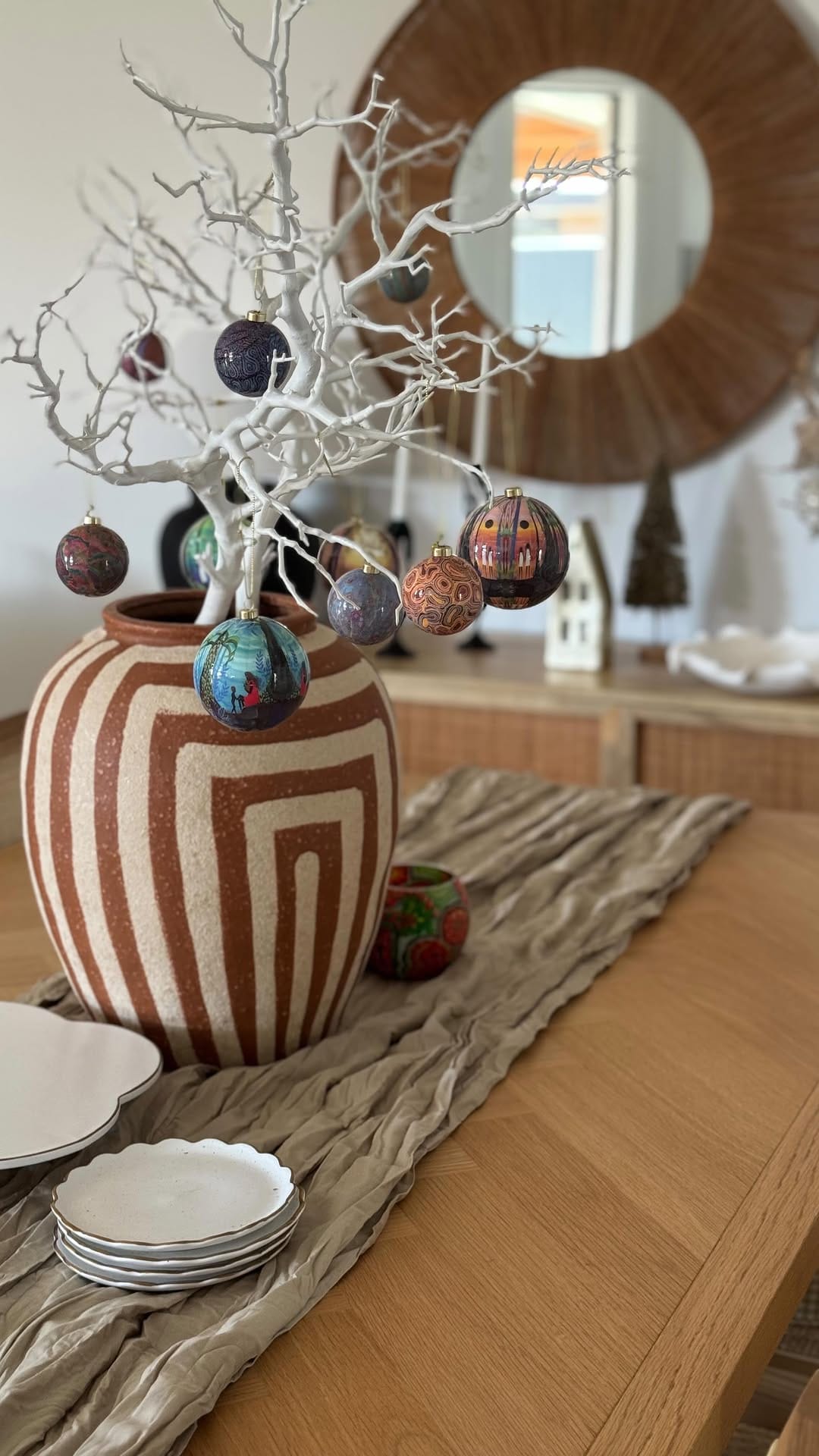 Post 8 by Koh Living on Instagram (video)