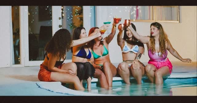 Post 6 by Azenhas Beachwear on Instagram (video)