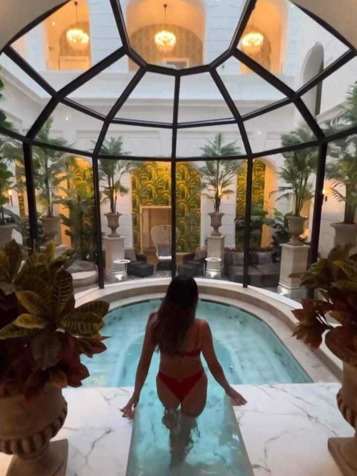 Post 3 by Azenhas Beachwear on Instagram (carousel)