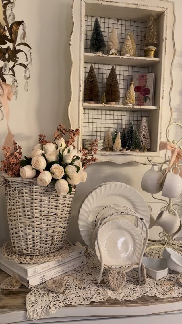 Post 4 by Karen West~mycozybrickcottage on Instagram (video)
