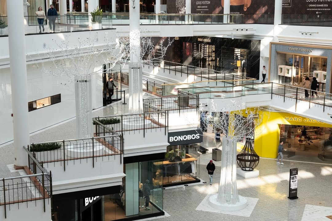 Post 8 by Tysons Galleria on Instagram (image)