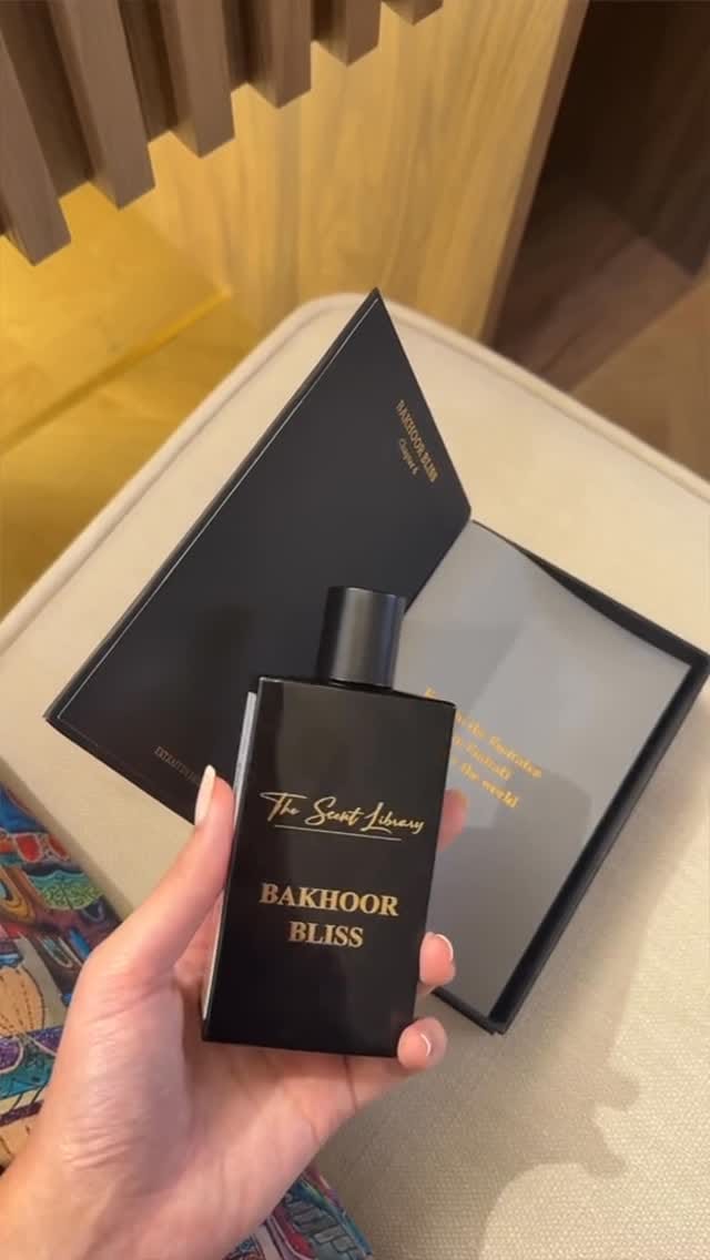 Post 7 by The Scent Library UAE on Instagram (video)