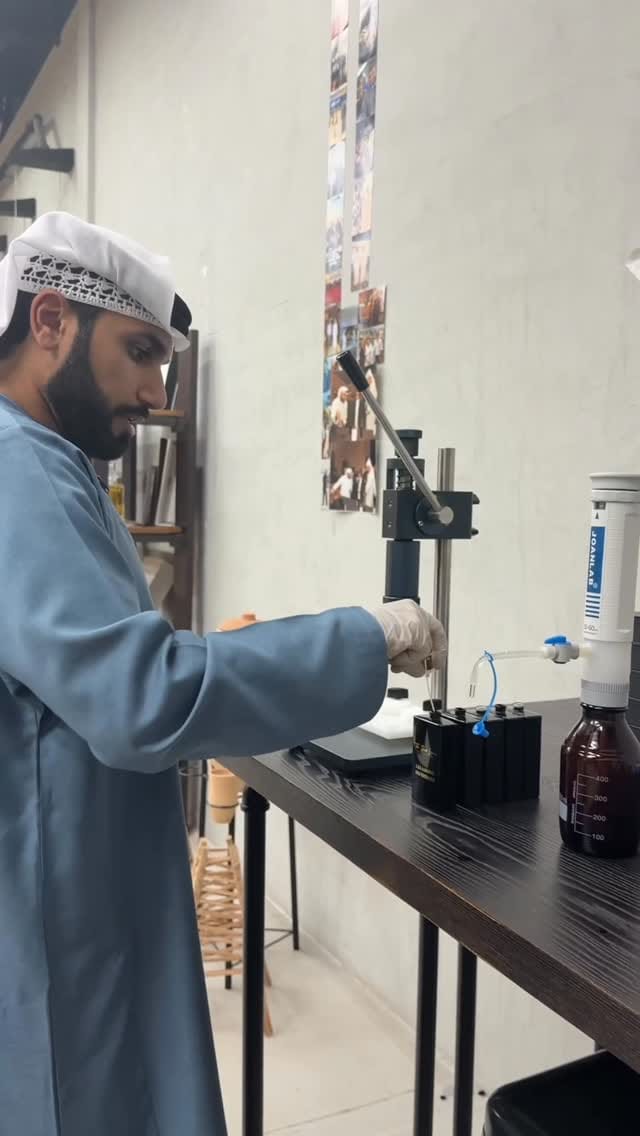 Post 4 by The Scent Library UAE on Instagram (video)
