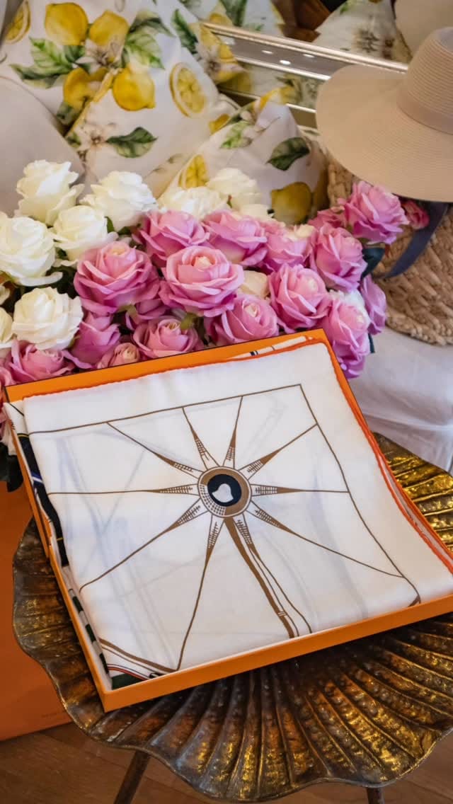 Post 5 by AS Luxury & Vintage on Instagram (video)