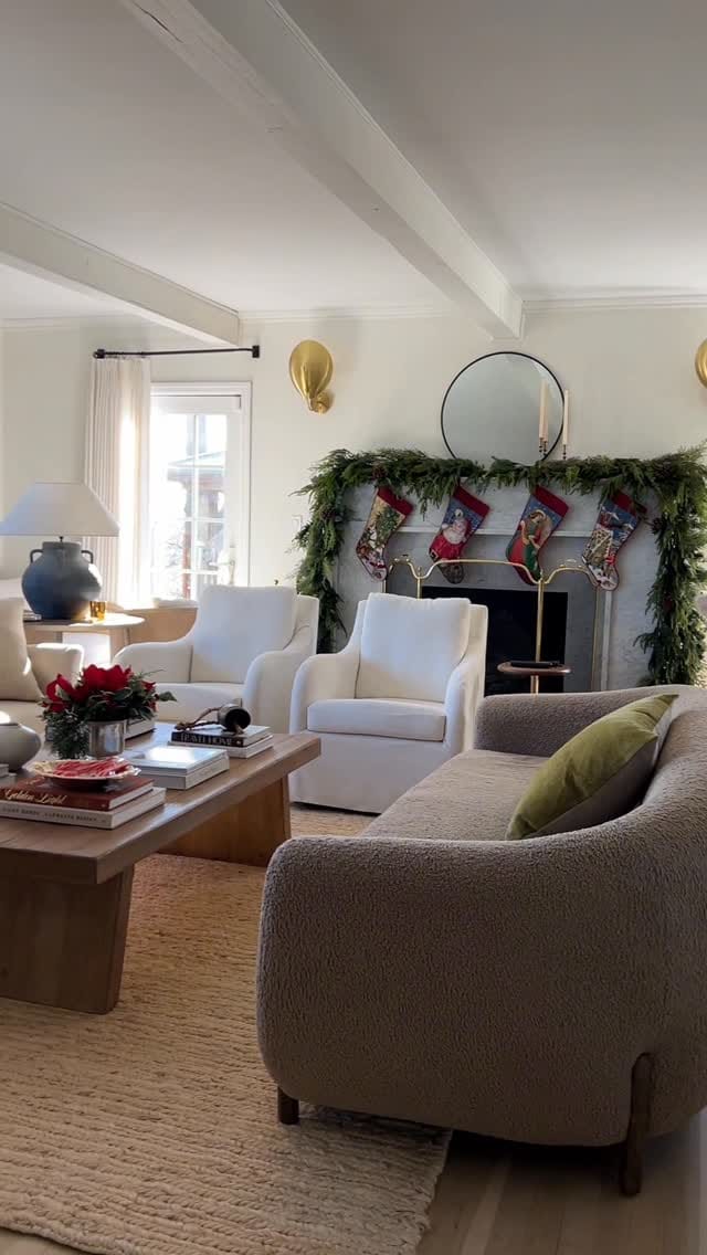 Post 5 by Carlos Alfaro on Instagram (video)