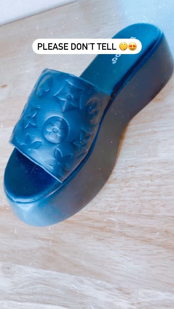 Post 6 by Women’s footwear on Instagram (video)