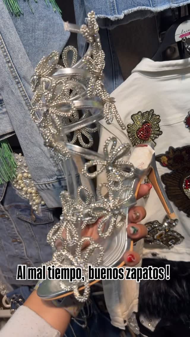 Post 2 by La Isla Collection on Instagram (video)