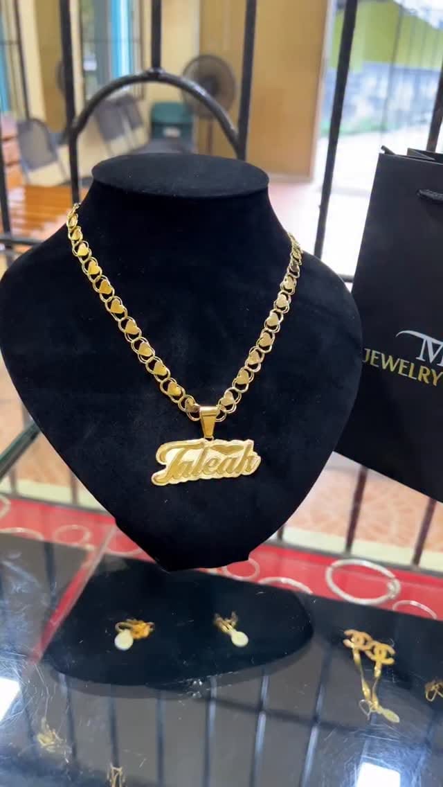 Post 4 by Mk jewelry on Instagram (video)