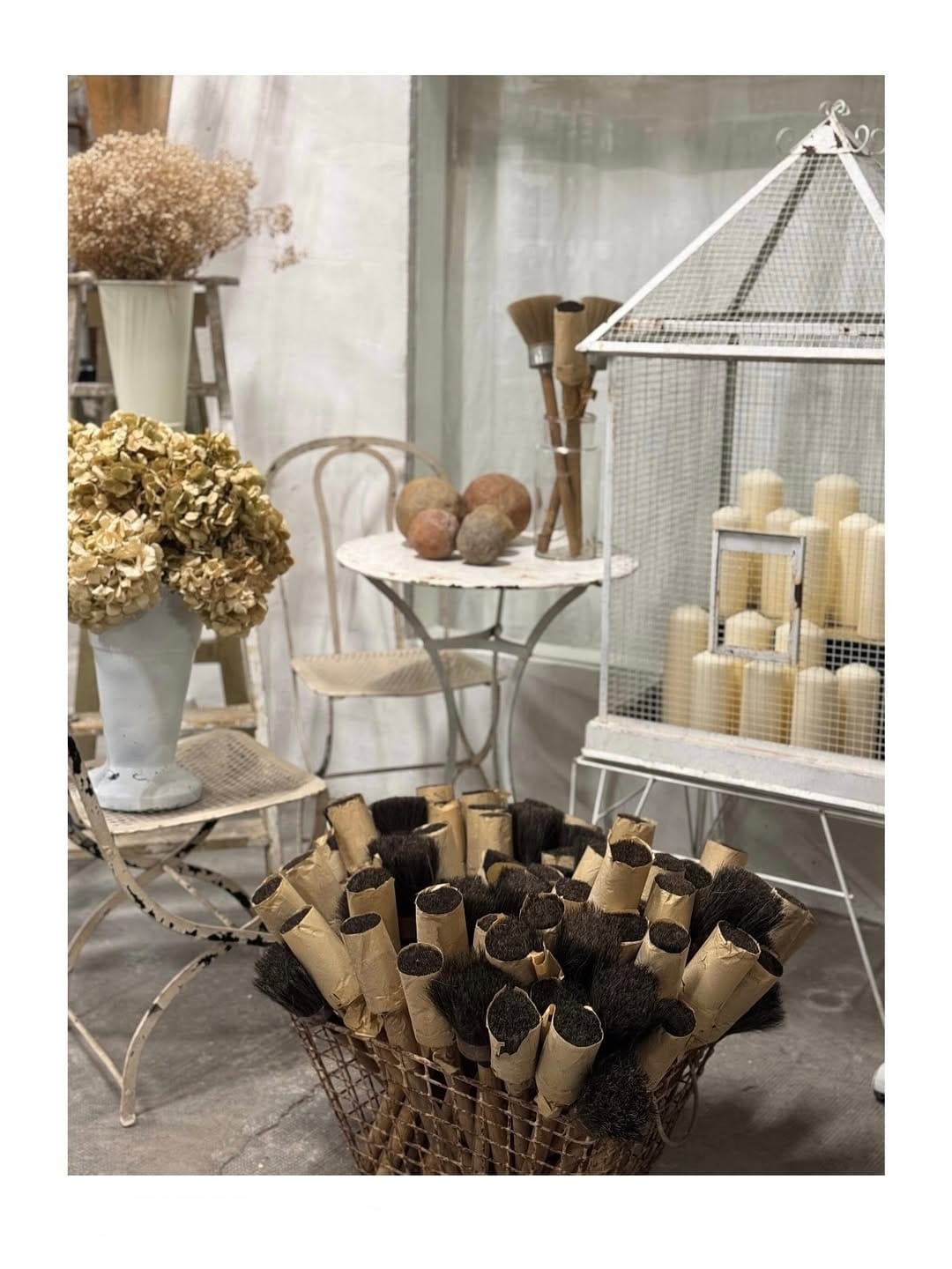 Post 9 by Sandrine Brocanteuse on Instagram (carousel)