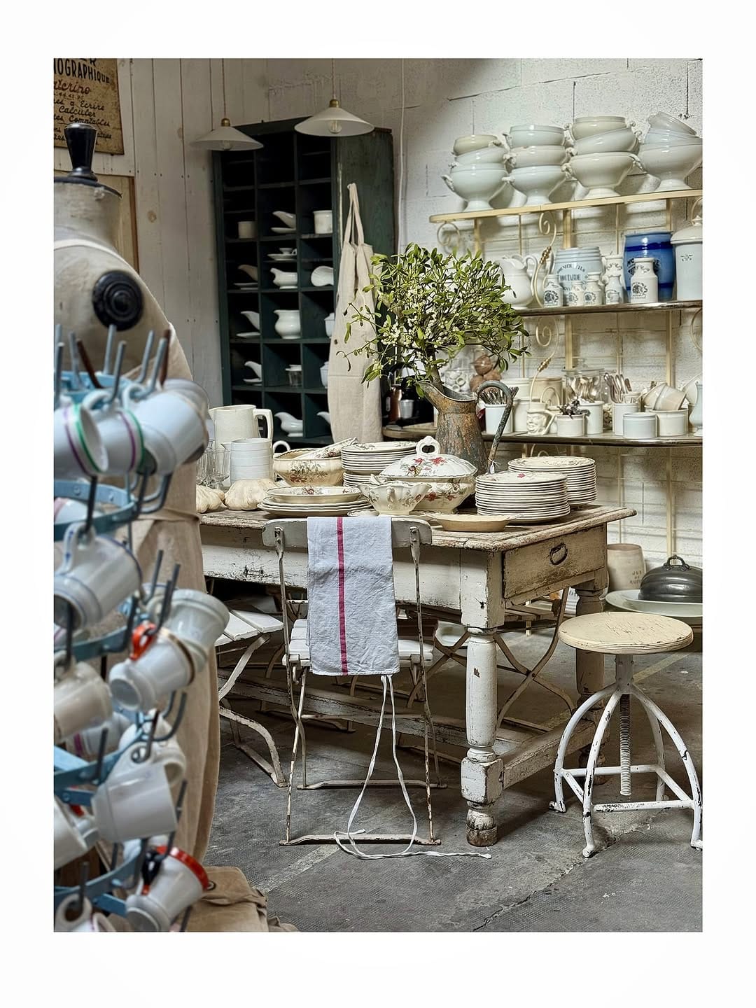 Post 7 by Sandrine Brocanteuse on Instagram (carousel)