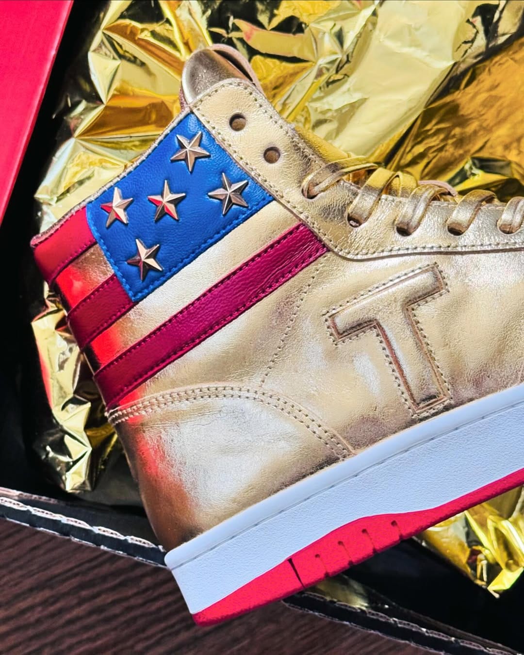 Post 6 by PREME HYPE ® on Instagram (carousel)