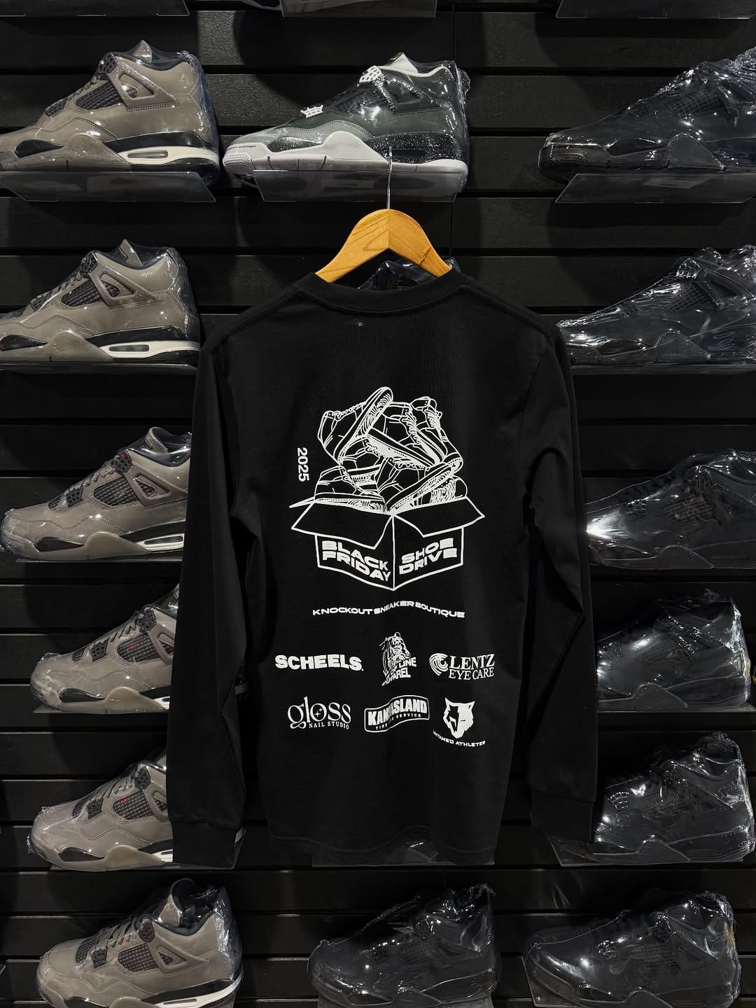 Post 4 by Knockout Sneaker Boutique on Instagram (image)