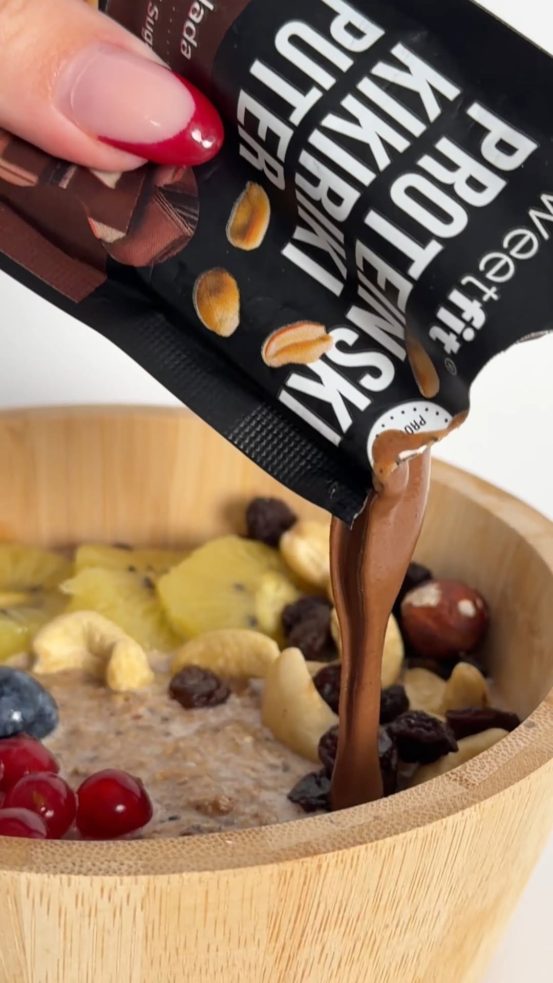 Post 8 by SweetFit Proteinska Ovsena Kaša on Instagram (video)