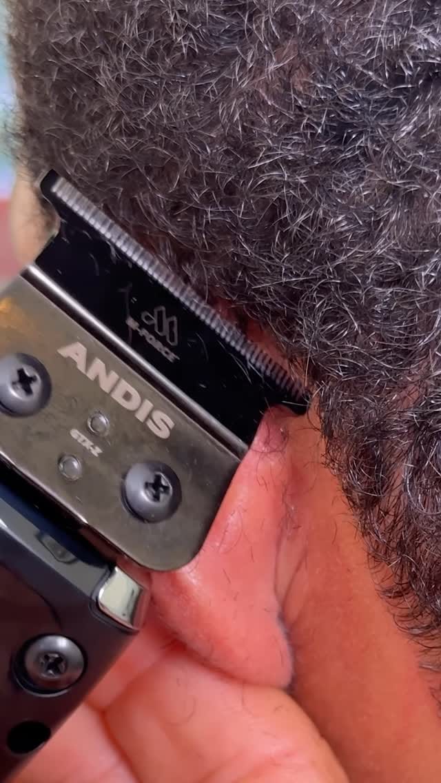 Post 6 by The Vélo Barber on Instagram (video)
