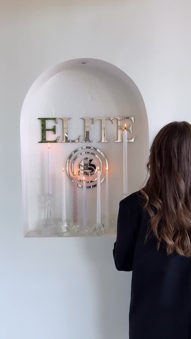 Post 3 by ELITE SALON AND SPA on Instagram (video)