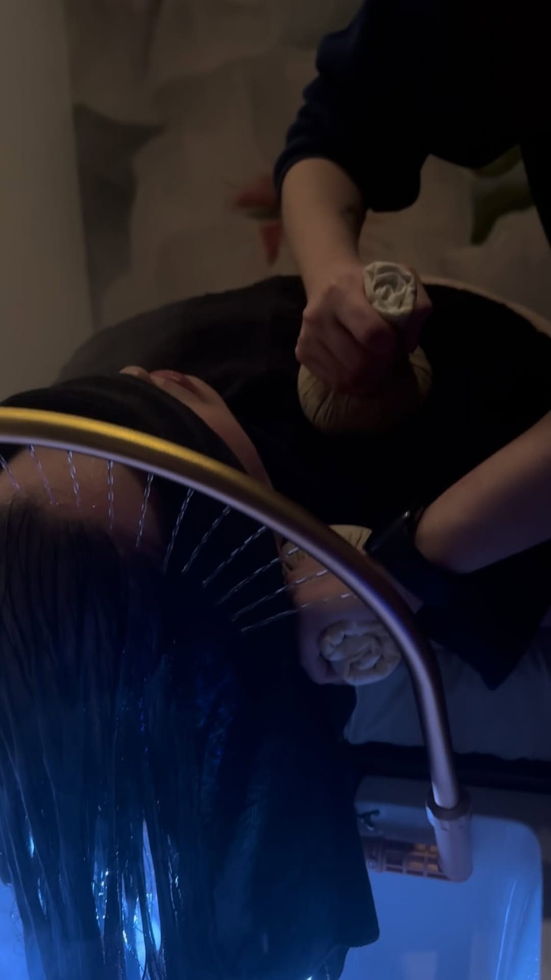 Post 8 by Salon deZEN™️ on Instagram (video)