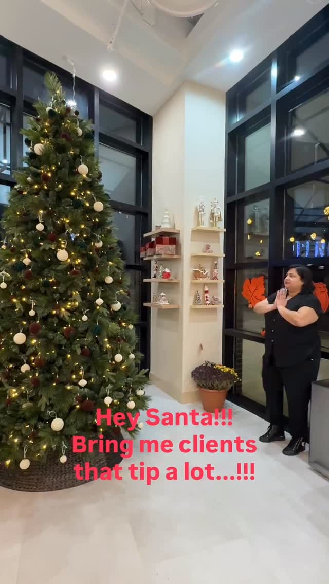 Post 9 by ATLANTA NAIL TECH on Instagram (video)