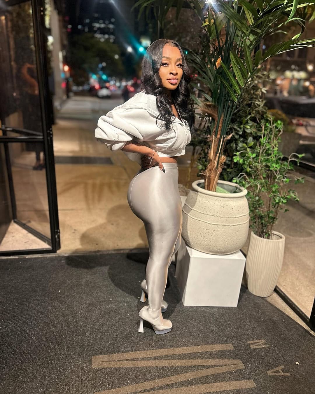 Post 4 by DCROWNED BEAUTY BAR & BOUTIQUE on Instagram (carousel)